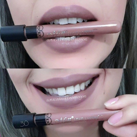Matte lip gloss