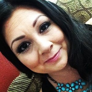 Meet your Posher, Imelda