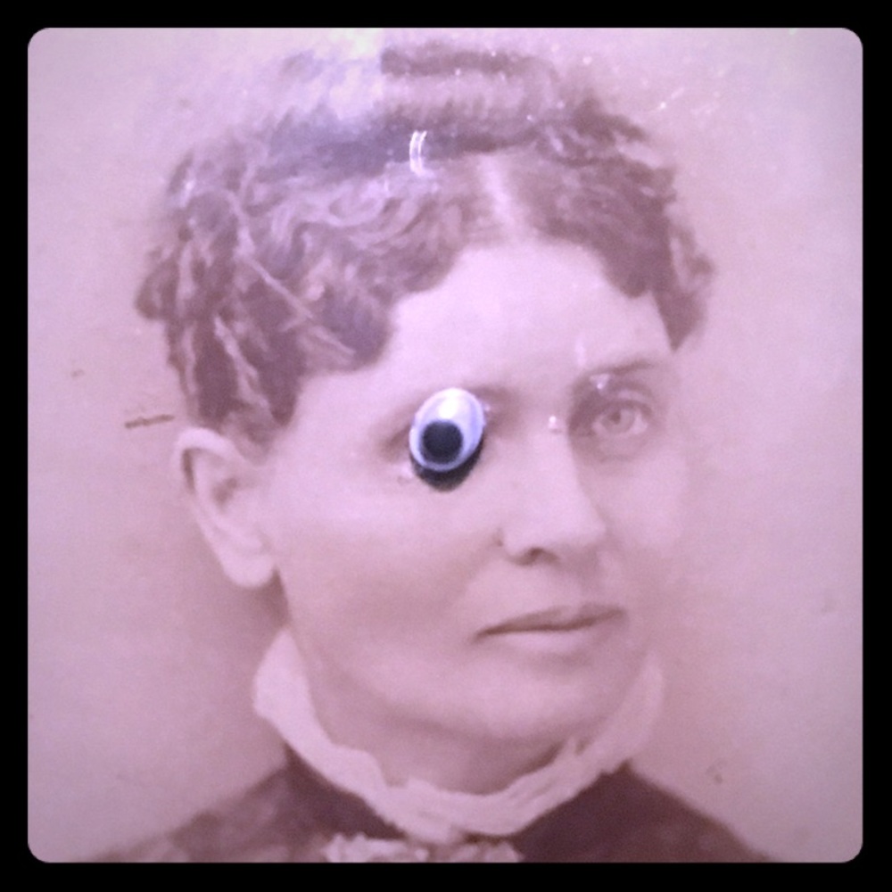 Meet your Posher, Laurie