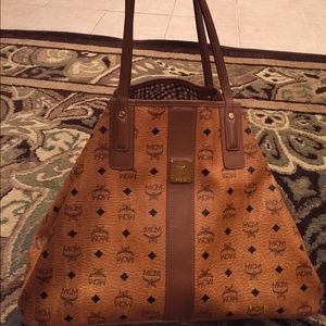MCM Large reversible tote