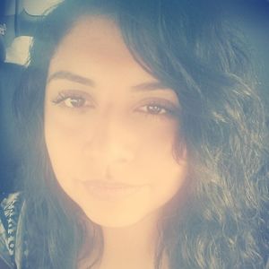 Meet your Posher, Alejandra