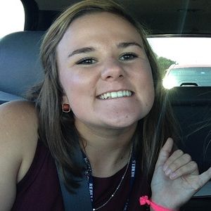 Meet your Posher, Cassie