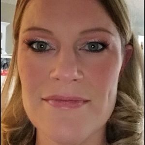 Meet your Posher, Alicia