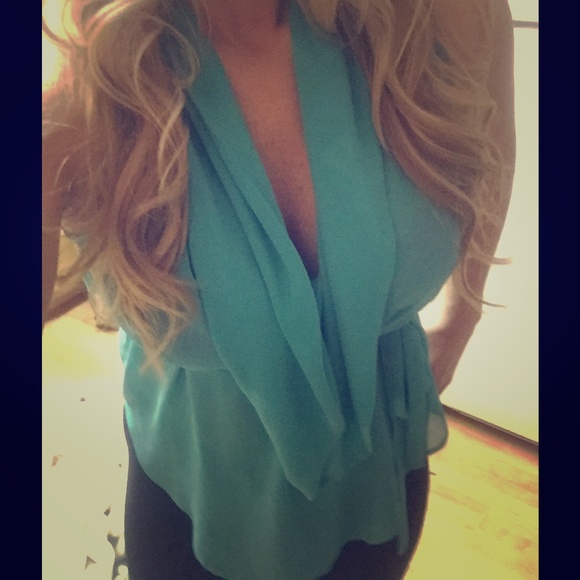 Tops - Green business casual flowing top