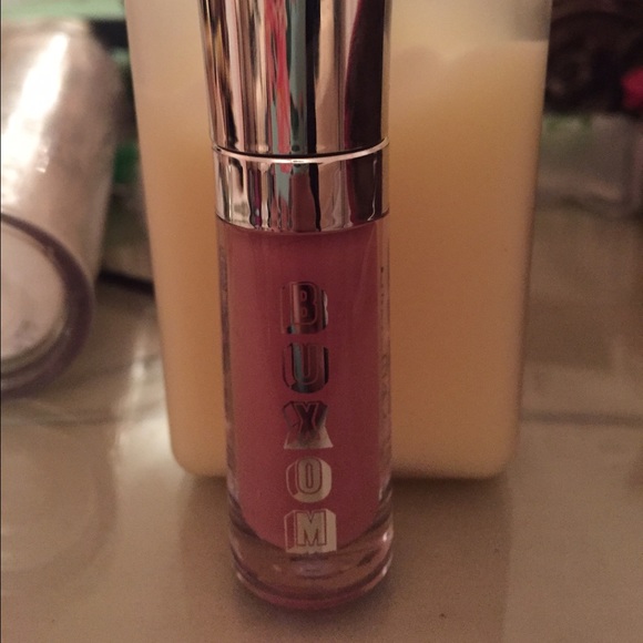 Buxom full on lip polish (lip gloss‼️final price‼️