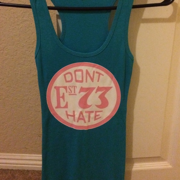 Small baby blue tank top with pink/white print - Picture 2 of 2