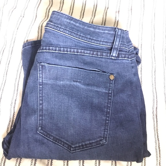 Elle dark blue skinny jeans