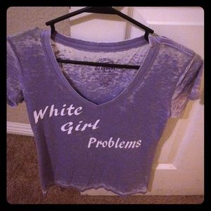 Small lavender short sleeve vneck