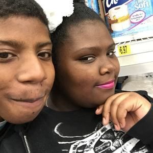 Meet your Posher, Captoria