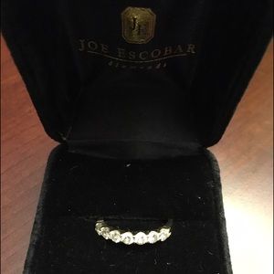 14kt Gold 7 Diamond Anniversary Ring Size 6.5