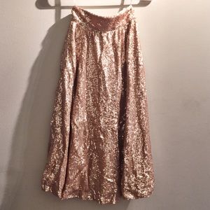 GOLD SEQUIN SKIRT ✨