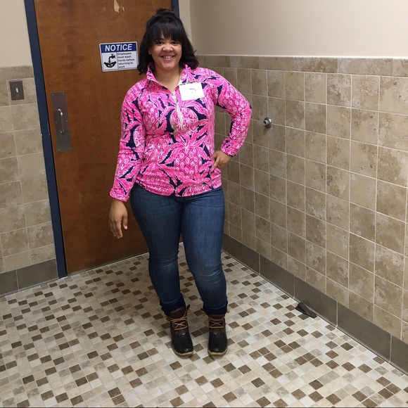 Meet your Posher, Selena - Picture 3 of 4