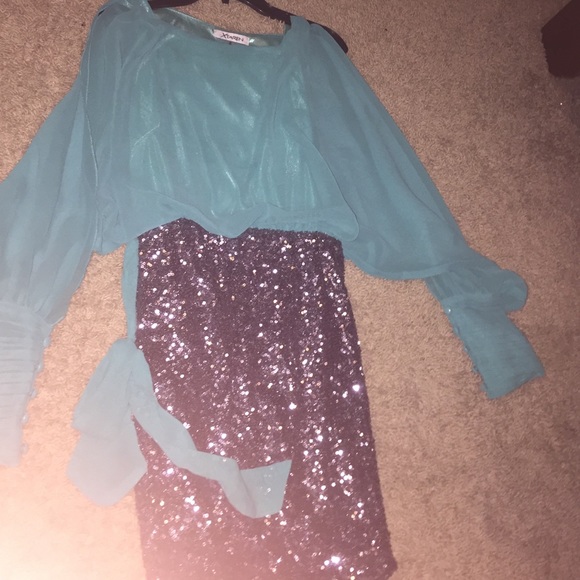dress from lily and lane;) - Picture 1 of 3