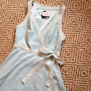 Wingspan Va et Vien Mint Wrap Dress