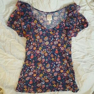 Super cute flouncy sleeve Ric Rac top from Anthro