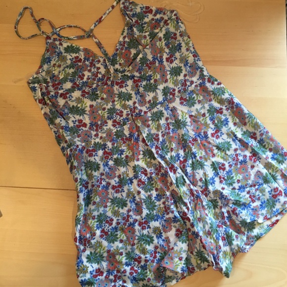 ⚫️ Ditzy floral print romper shorts 90s - Picture 2 of 7