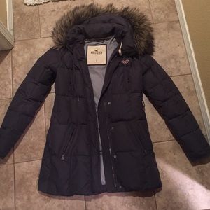 Hollister ski jacket size small