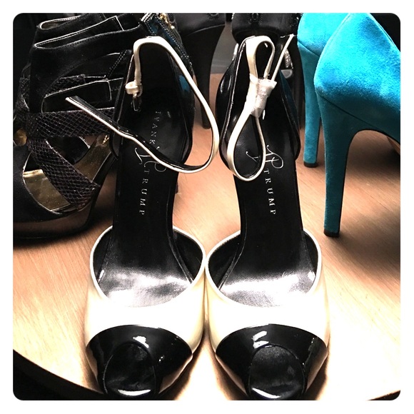 Ivanka Trump black & white peep toe