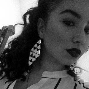 Meet your Posher, Tania