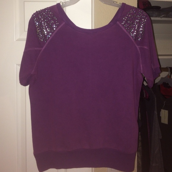 Large purple bejeweled shortsleeve sweater - Picture 1 of 2
