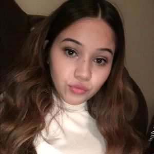 Meet your Posher, Corazon