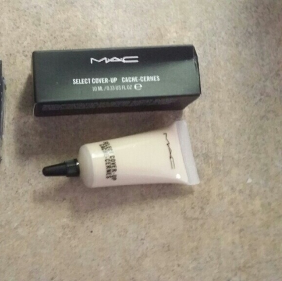 MAC Cover Up Slect Concealer