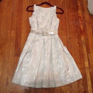 Fit and flare white/silver vintage-inspired dress