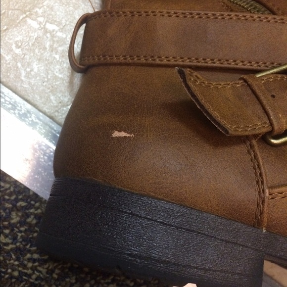 *SOLD* Tall Wide Calf Brown Boots - Picture 3 of 3