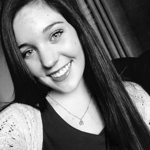 Meet your Posher, Brooke