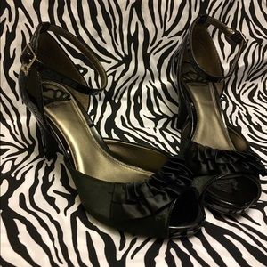 Fergalicious by Fergie black heels