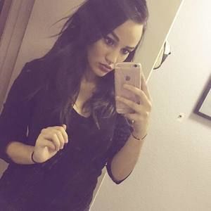 Meet your Posher, Mandy