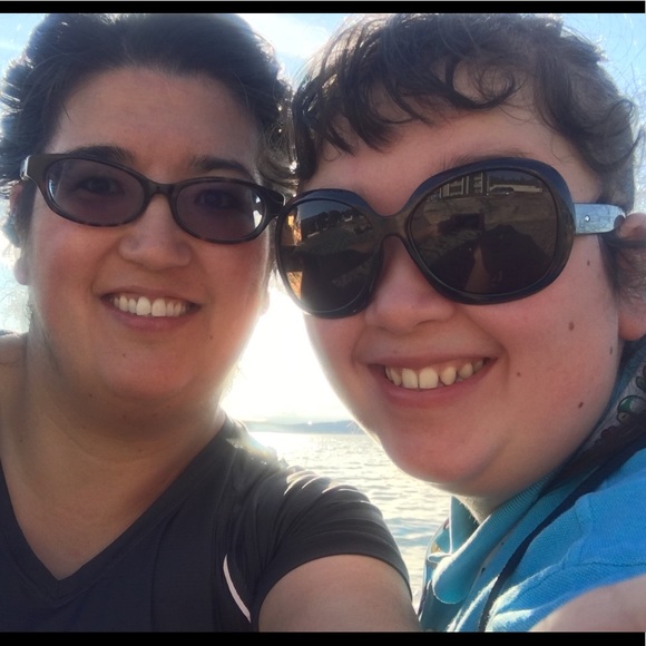 Meet your Posher, Vera💐😀 - Picture 2 of 8