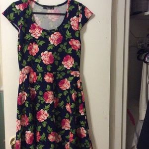 Navy blue flower dress!