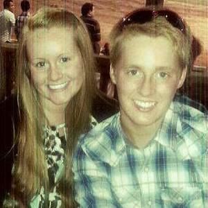 Meet your Posher, Roxanne