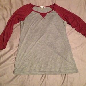 Grey and red baseball tee
