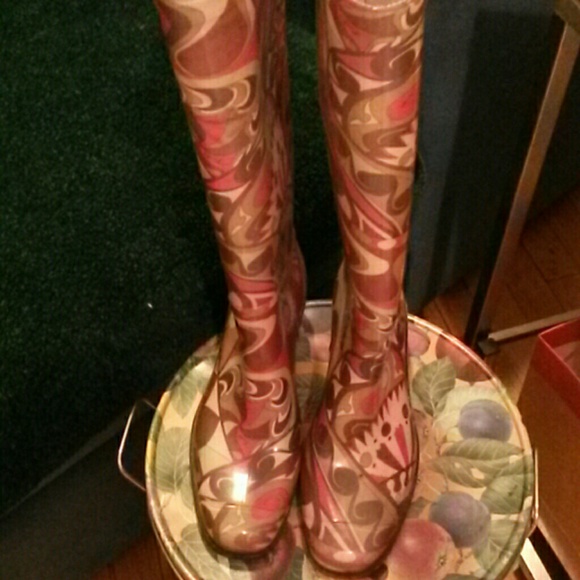 Rain boots