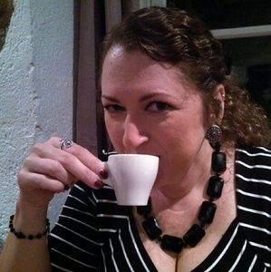 Meet your Posher, Paula