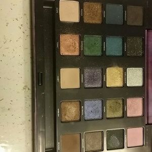 For @kellyss12 UD VICE 2 palette etc