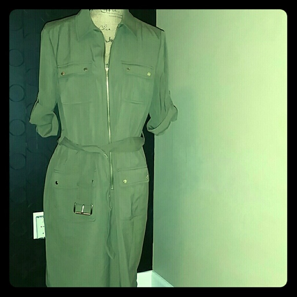 Beautiful Michael Kors! - Picture 1 of 4