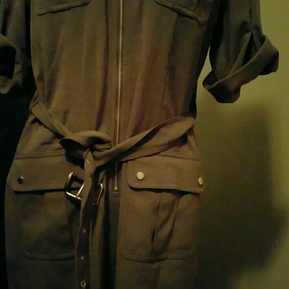 Beautiful Michael Kors! - Picture 3 of 4