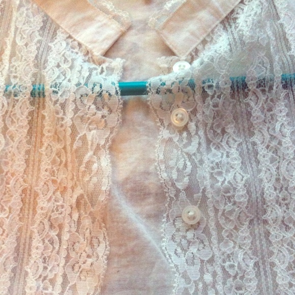 Lovely Lace Sleeveless Button-Up Blouse