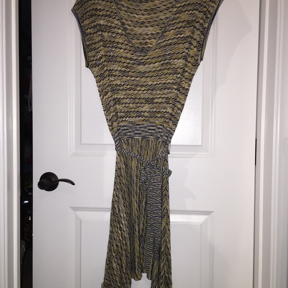 BCBG knit dress - JUST REDUCED $30!!  🎉🎉🎉 - Picture 1 of 2