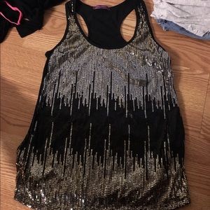 Sequin tank
