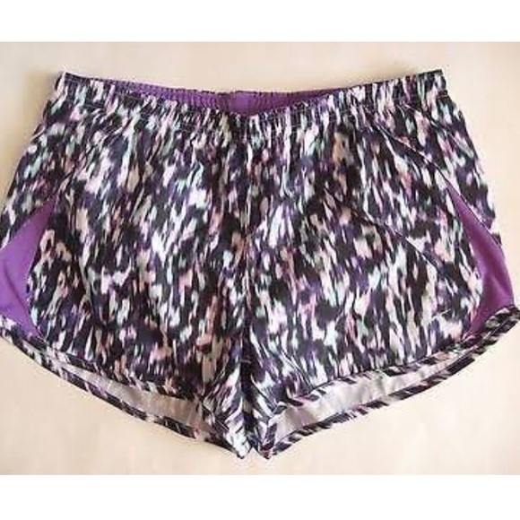 🆕 With tags 💥 Nike 5k shorts - Picture 1 of 4