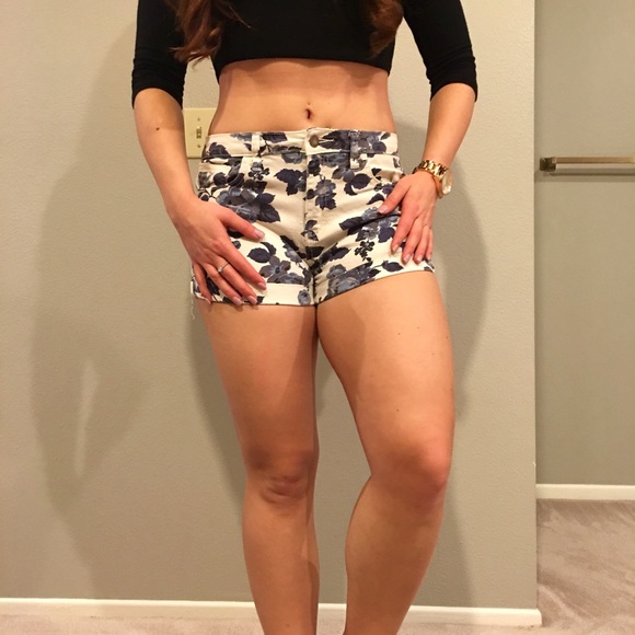 Floral jean shorts (high waisted)