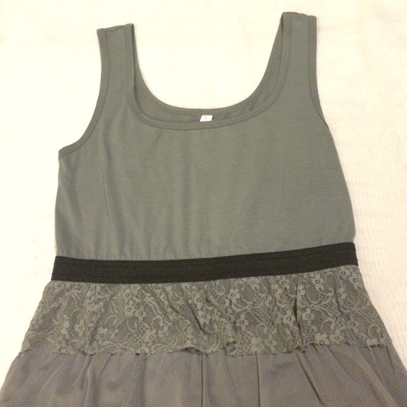 Gray Ruffled Dress - Picture 3 of 4