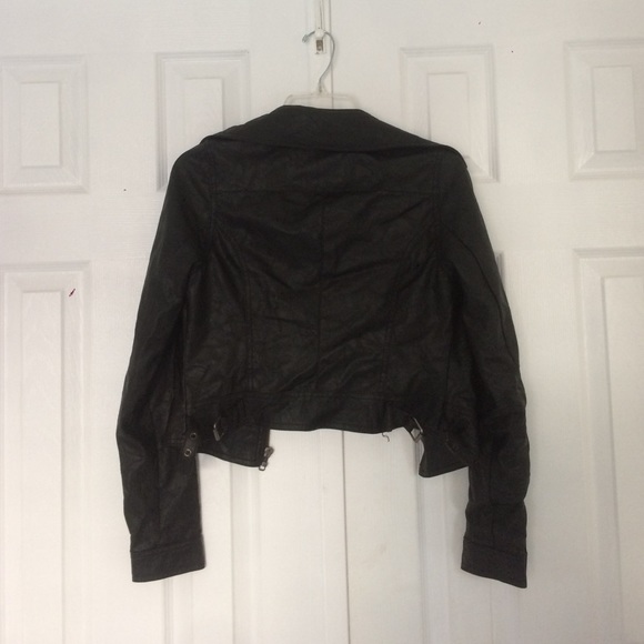 Leather jacket - Picture 3 of 3