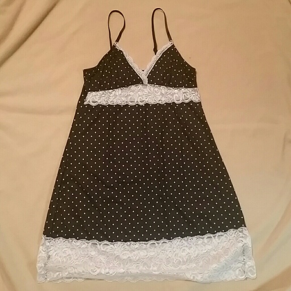 Black and white chemise