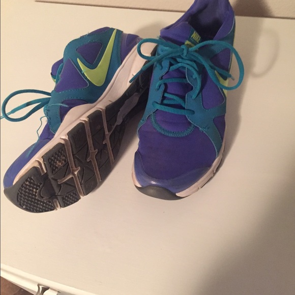 Nike✔️ - Picture 1 of 2