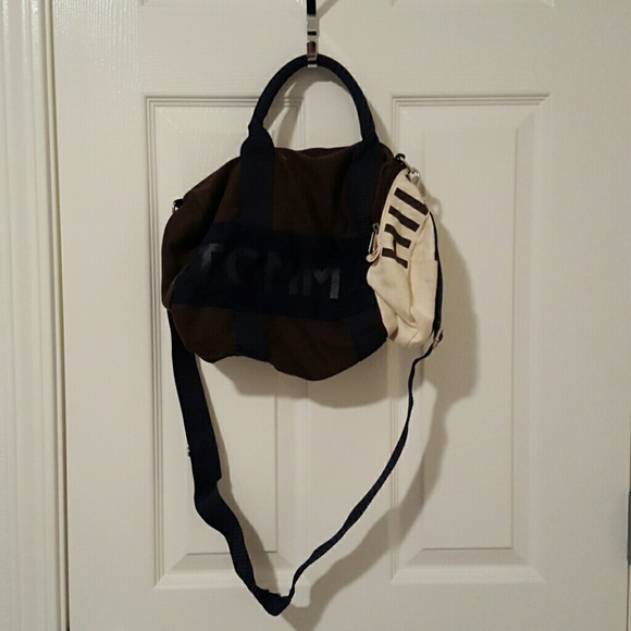 Tommy Hilfiger petite duffle bag